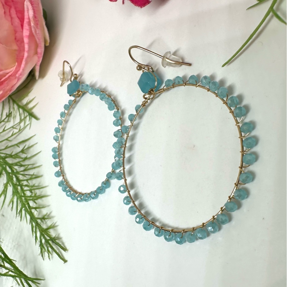 NEW⚜️Aqua Beaded Glass Handmade Hoop Earrings - Picture 4 of 7